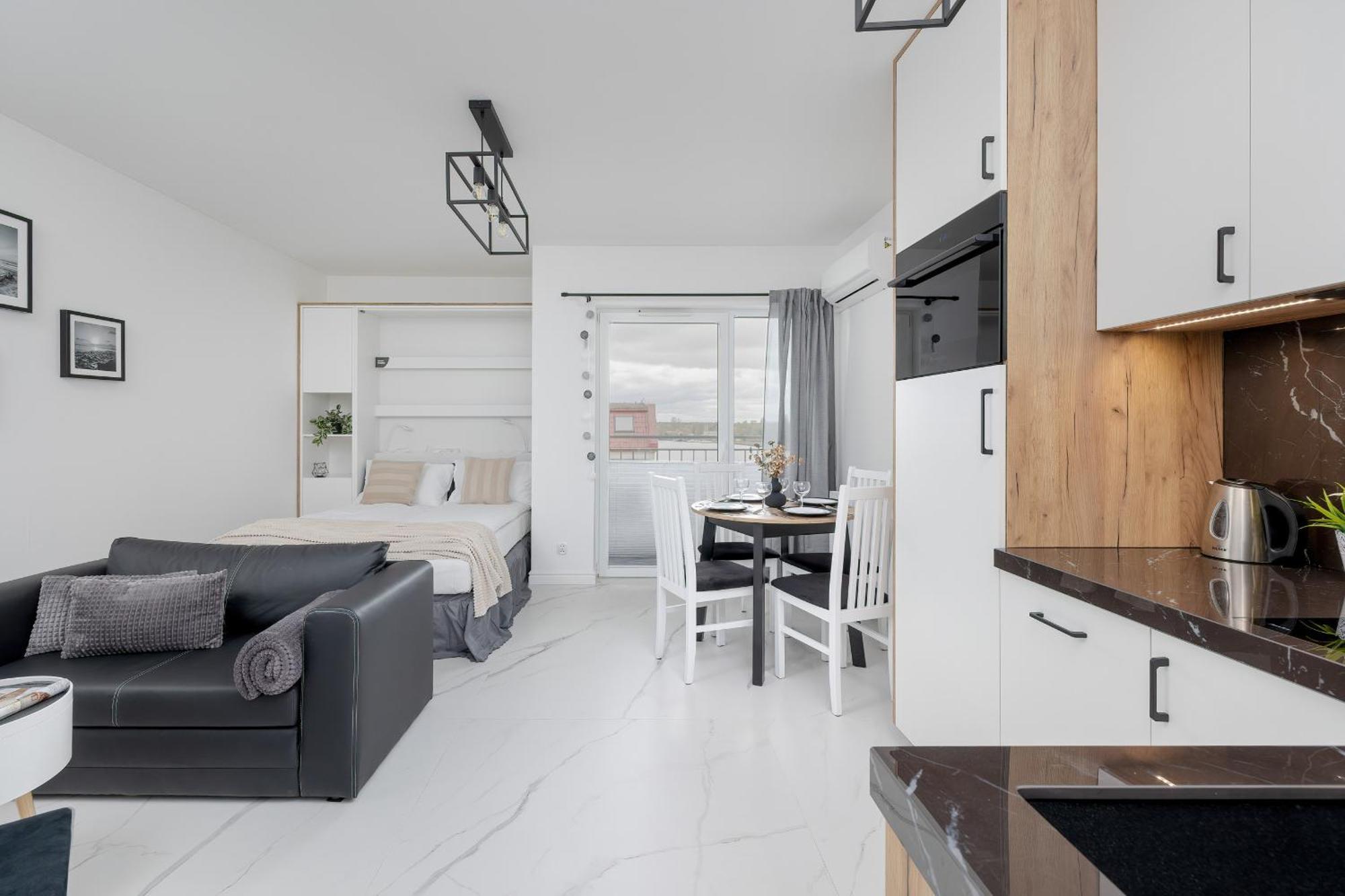 Plac Slowianski With Balcony Center By Renters Apartment *