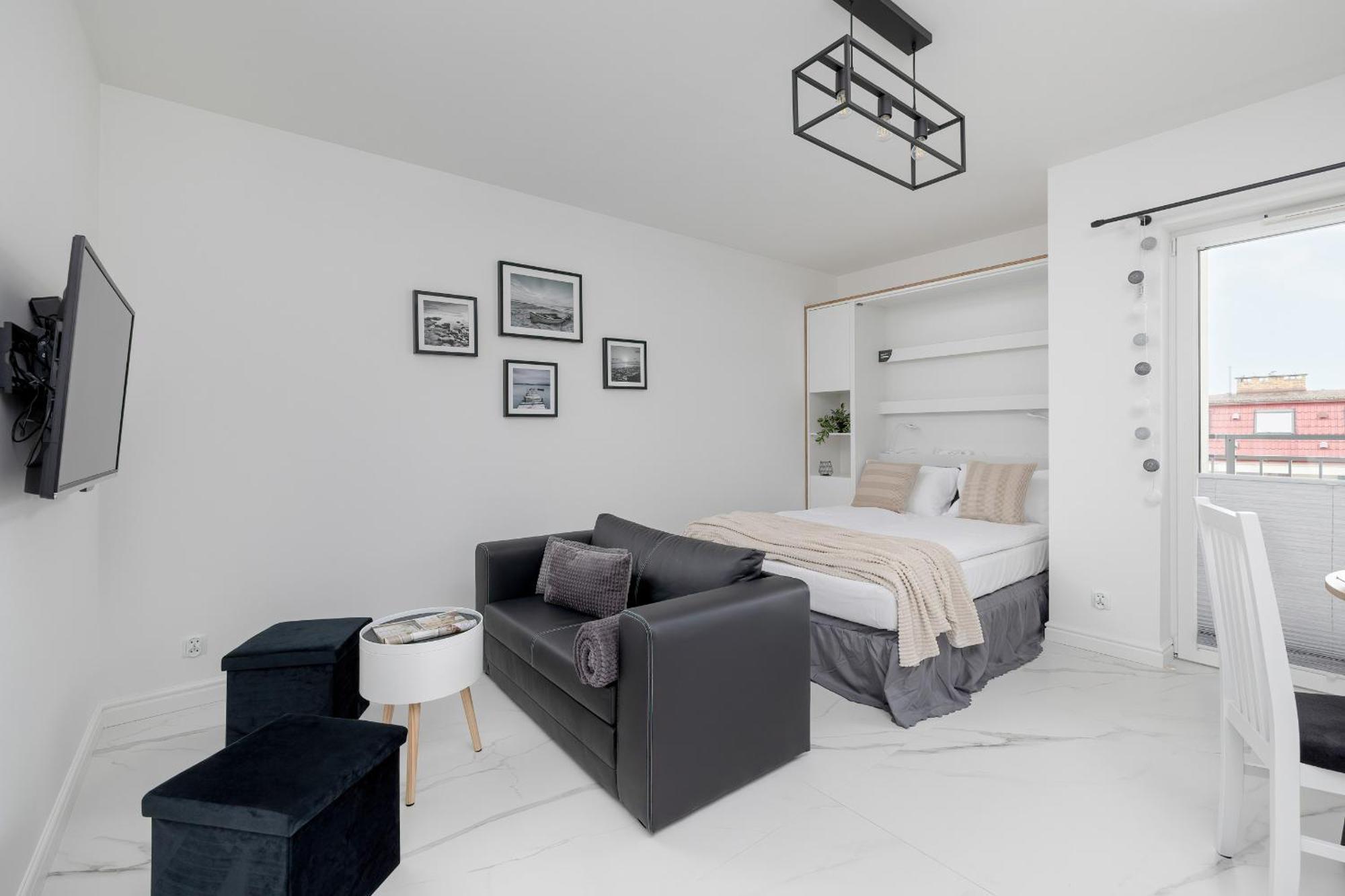 Plac Slowianski With Balcony Center By Renters Apartment *