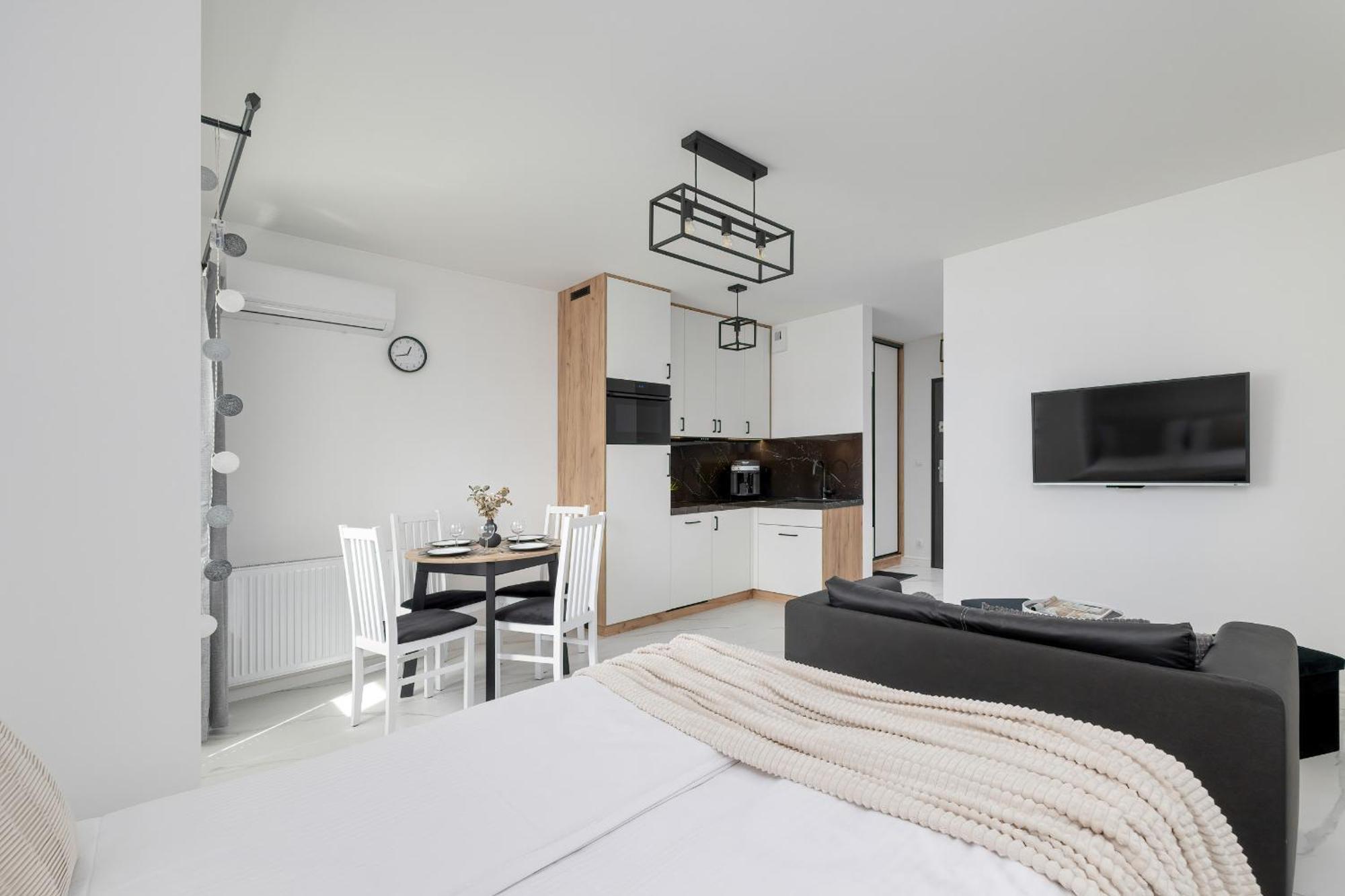 Plac Slowianski With Balcony Center By Renters Swinoujscie