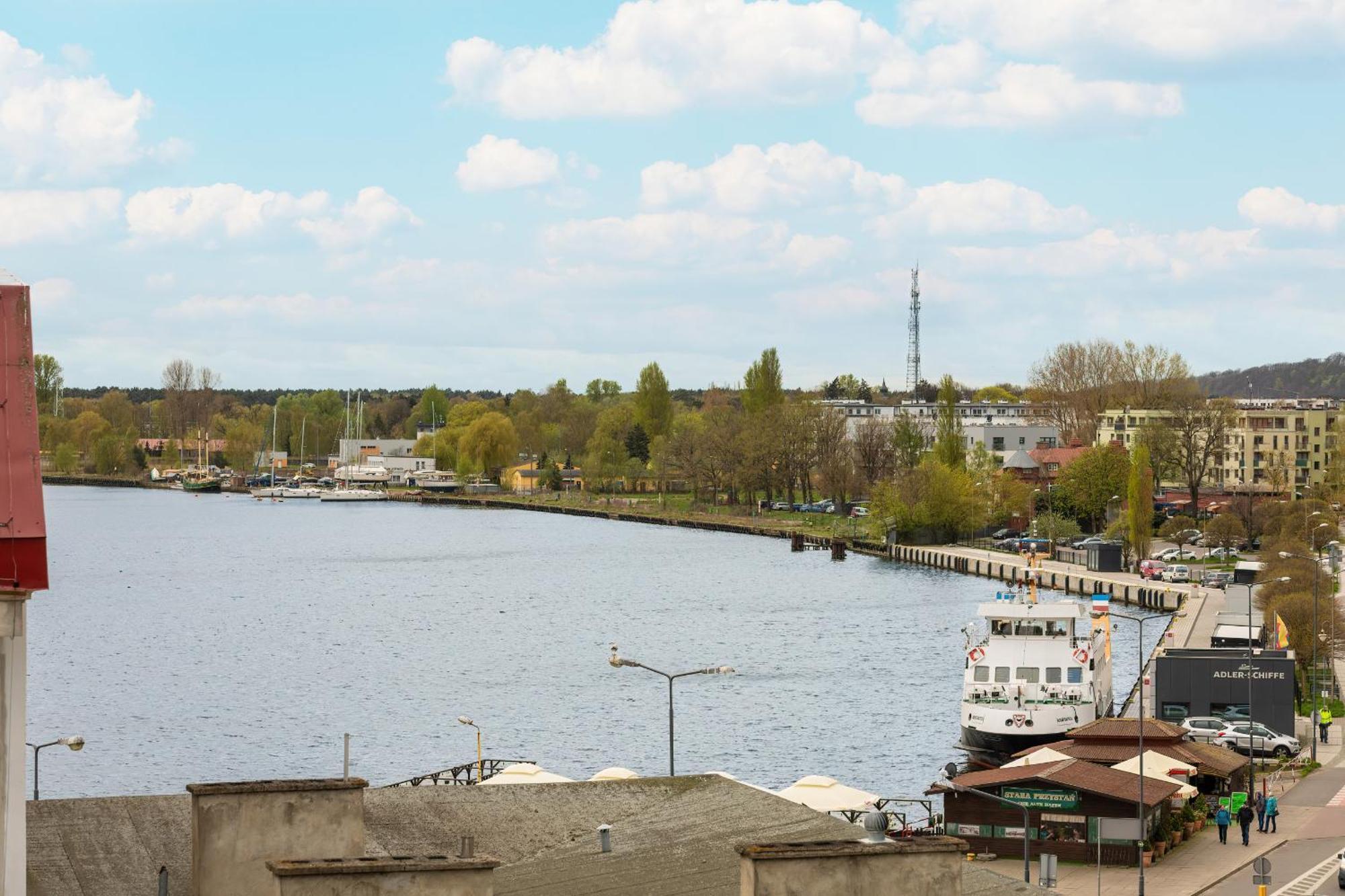 Plac Slowianski With Balcony Center By Renters Apartment *